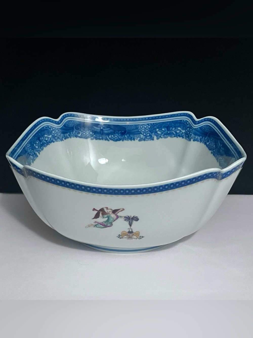MOTTAHEDEH 10 Inch CINCINNATI BOWL / Rare Signed by MILDRED MOTTAHEDEH 1908-2000